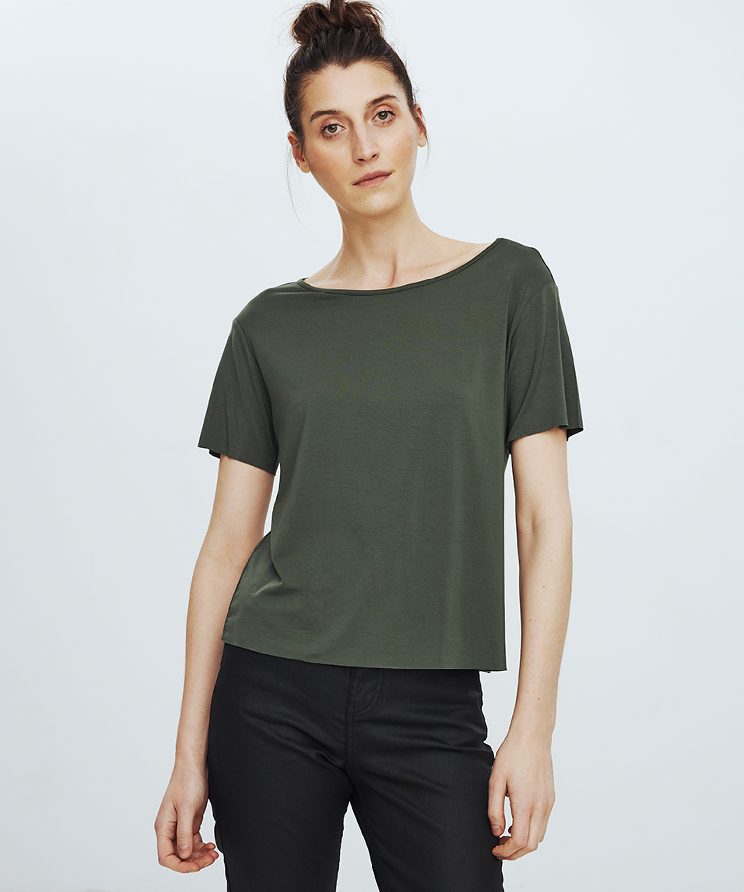 Khaki Drop Shoulder T-shirt no. 902