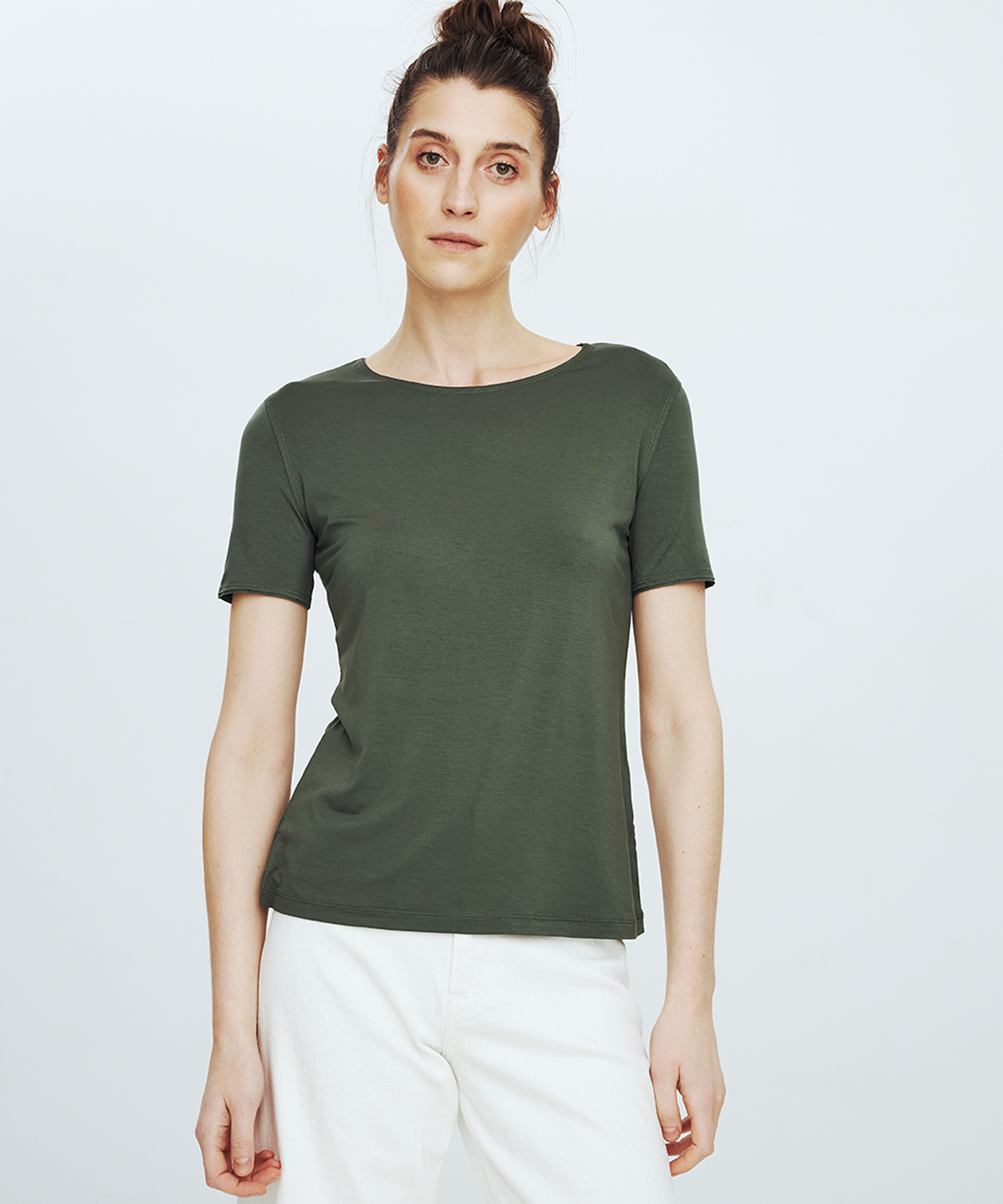 Khaki Classic T-Shirt no. 901
