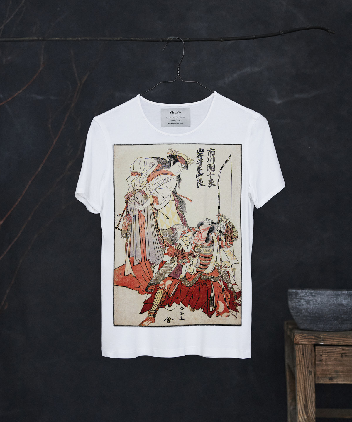 Katsukawa Shuntei no.54 white t-shirt woman