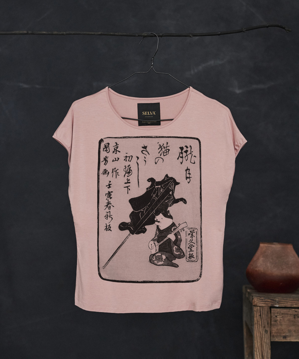 Ukiyo-e no. 35 light pink t-shirt woman