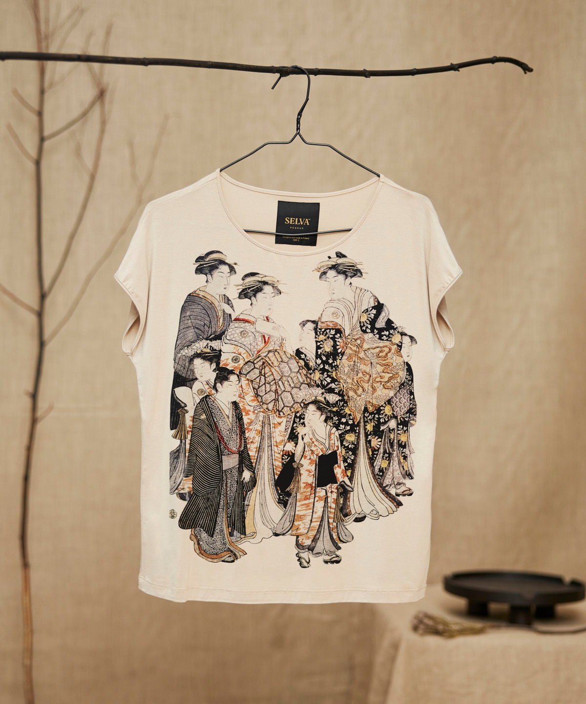 Shuncho no.1 T-shirt Woman hummus