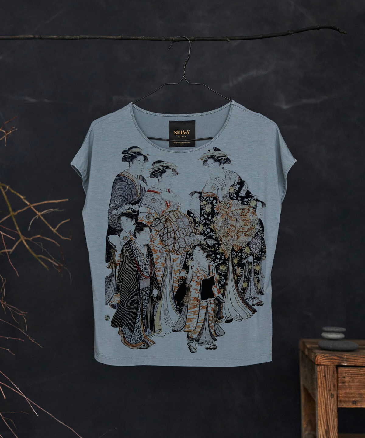 Shuncho no.1 T-shirt Woman storm cloud